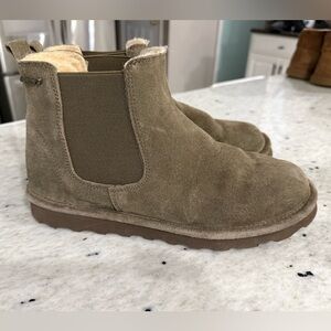 Bearpaw Tan Suede Chelsea Boots